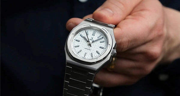 YEMA 野馬 Wristmaster Traveller 城市旅行家八角形機械錶 39mm YWTR23-FMS