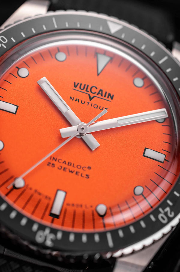 VULCAIN 窩路堅 Skindiver 潛水員系列200米機械腕錶 38mm 660170A67.BAC213