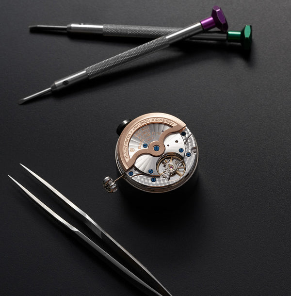 Frederique Constant 康斯登 Manufacture 自製機芯指針式月相日期顯示 40mm FC-716S3H6