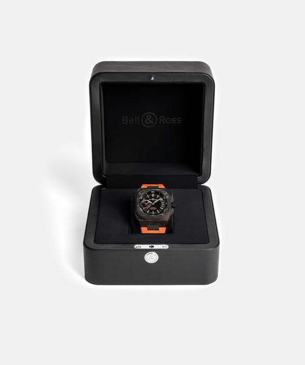Bell & Ross 柏萊士 BR-X5 CARBON ORANGE 碳纖維鈦金屬自製機芯腕錶 41mm BRX5R-BO-TC/SRB