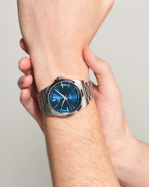 LONGINES 浪琴 Conquest 征服者系列藍色優雅時尚運動腕錶 41mm L38304926