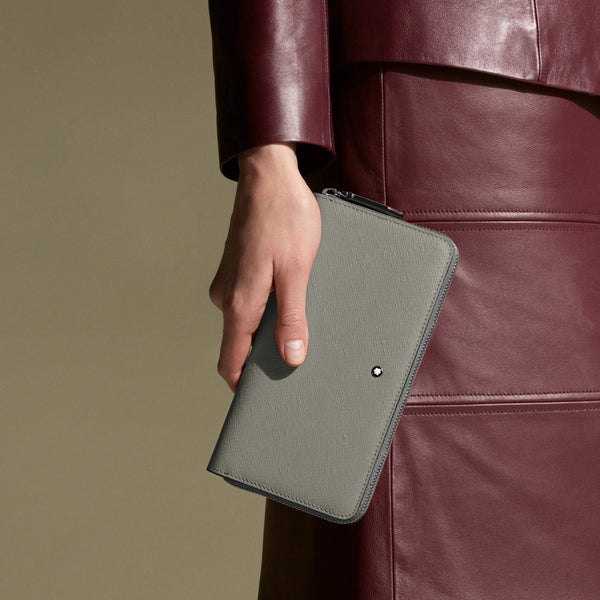 MONTBLANC 萬寶龍匠心系列 12 卡式全拉鏈皮夾 MB199371