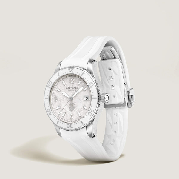 MontBlanc 萬寶龍 Iced Sea 系列日期顯示自動腕錶 0 Oxygen 零氧特別版 38mm MB134025