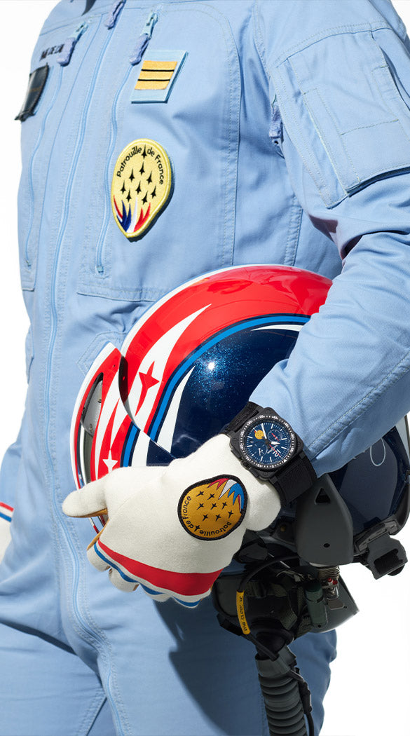 Bell & Ross 柏萊士 BR 03-94 法國巡邏兵飛行表演隊特別版陶瓷計時機械錶 42mm BR0394-PAF1-CE/SRB