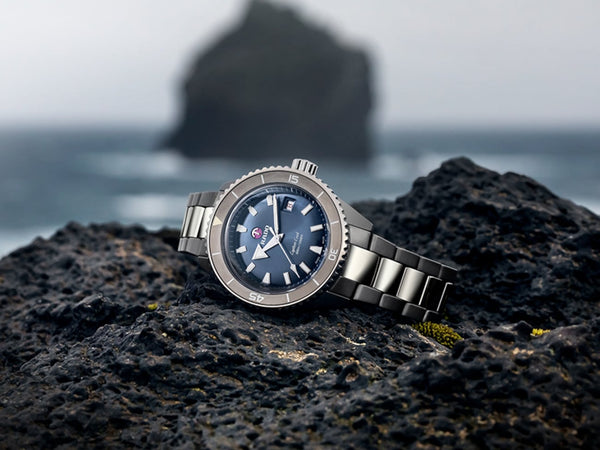 RADO 雷達錶 Captain Cook 庫克船長300米高科技陶瓷潛水腕錶 43mm R32144202