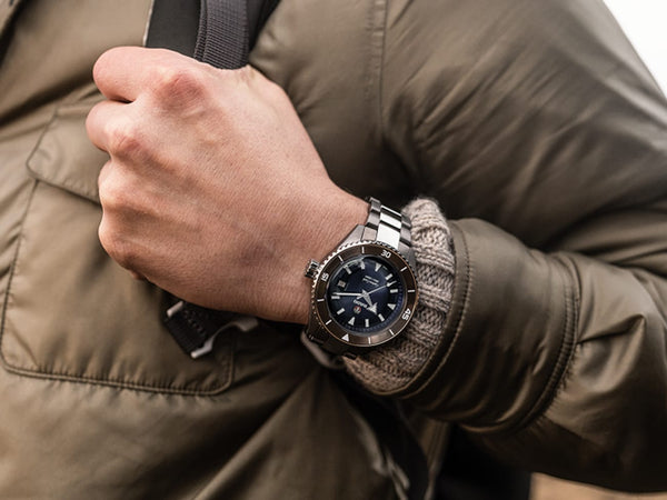 RADO 雷達錶 Captain Cook 庫克船長300米高科技陶瓷潛水腕錶 43mm R32144202