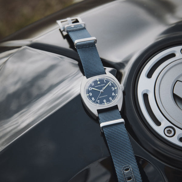 Hamilton 漢米爾頓 Pilot Pioneer 卡其航空系列手上鏈藍面款機械錶 36mm H76419941