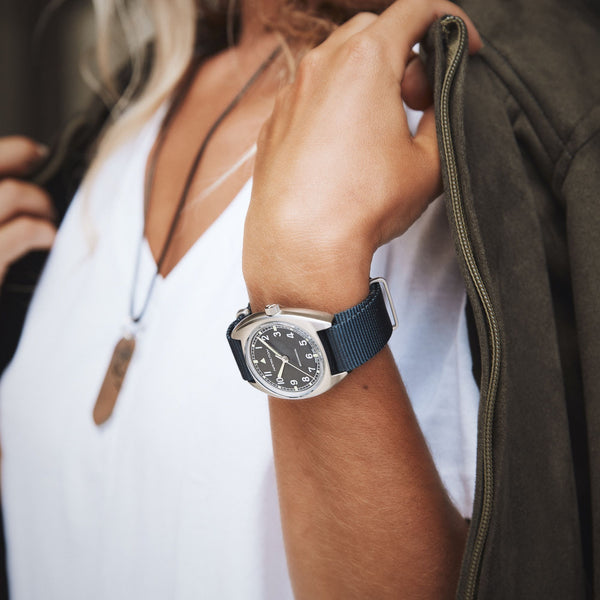 Hamilton 漢米爾頓 Pilot Pioneer 卡其航空系列手上鏈藍面款機械錶 36mm H76419941