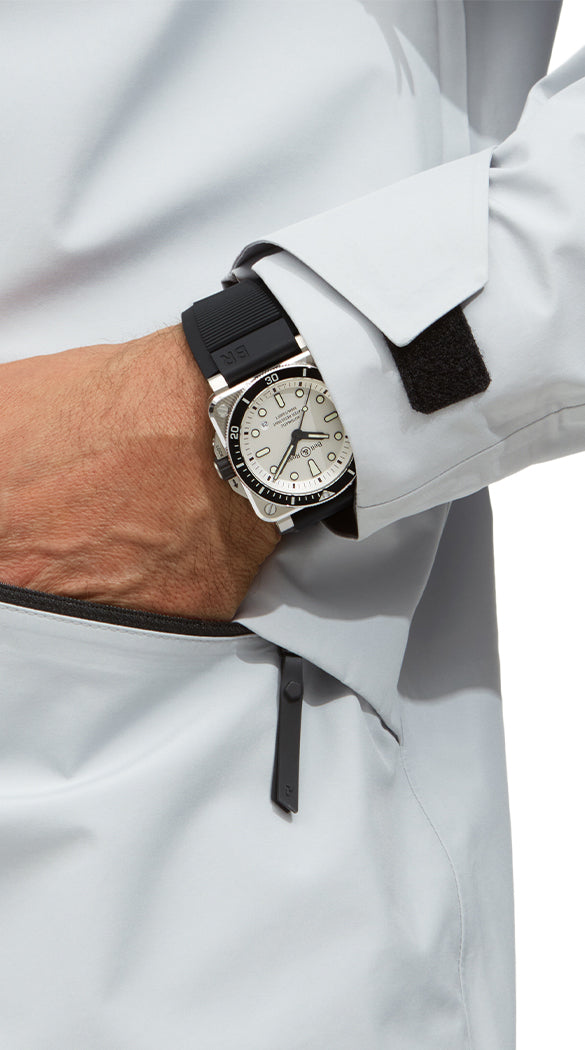 Bell & Ross 柏萊士 BR 03-92 Diver White 白面300米潛水腕錶 42mm BR0392-D-WH-ST/SRB