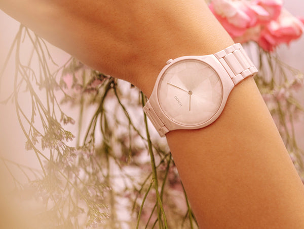 RADO True Thinline 雷達真薄系列世界花園特別版粉陶瓷石英錶 39mm R27120402