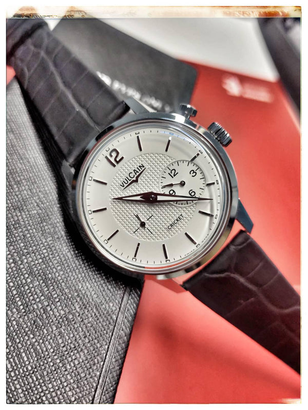VULCAIN 窩路堅總統系列鬧鈴手上鍊小秒針腕錶 42mm 400150G25.BAL100