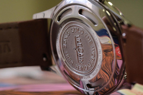VULCAIN 窩路堅經典鬧鈴系列手上鍊腕錶 39mm 100168B97.BAC201