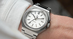 YEMA 野馬 Wristmaster Traveller 城市旅行家八角形機械錶 39mm YWTR23-FMS