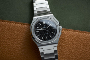 YEMA 野馬 Wristmaster Traveller 城市旅行家八角形機械錶 39mm YWTR23-AMS