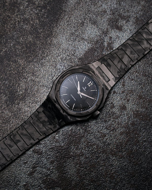 YEMA 野馬 Wristmaster Traveller 城市旅行家 SLIM CMM.20 八角形超薄自製機芯機械錶 39mm 76.24.06.SN.M