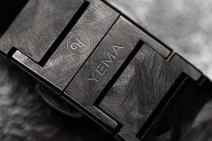 YEMA 野馬 Wristmaster Traveller 城市旅行家 SLIM CMM.20 八角形超薄自製機芯機械錶 39mm 76.24.06.SN.M