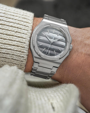 YEMA 野馬 Wristmaster Traveller 城市旅行家八角形機械錶 39mm YWTR24-CMS