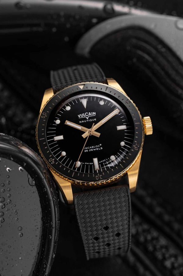 VULCAIN 窩路堅 Skindiver 潛水員系列200米PVD黃金機械腕錶 38mm 661170A07.BOR200