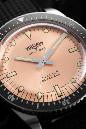 VULCAIN 窩路堅 Skindiver 潛水員系列200米鮭魚面機械腕錶 38mm 660170B87.BAC201