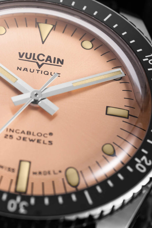 VULCAIN 窩路堅 Skindiver Nautique 潛水員系列200米鮭魚面機械腕錶 38mm 660170B87.BAC201