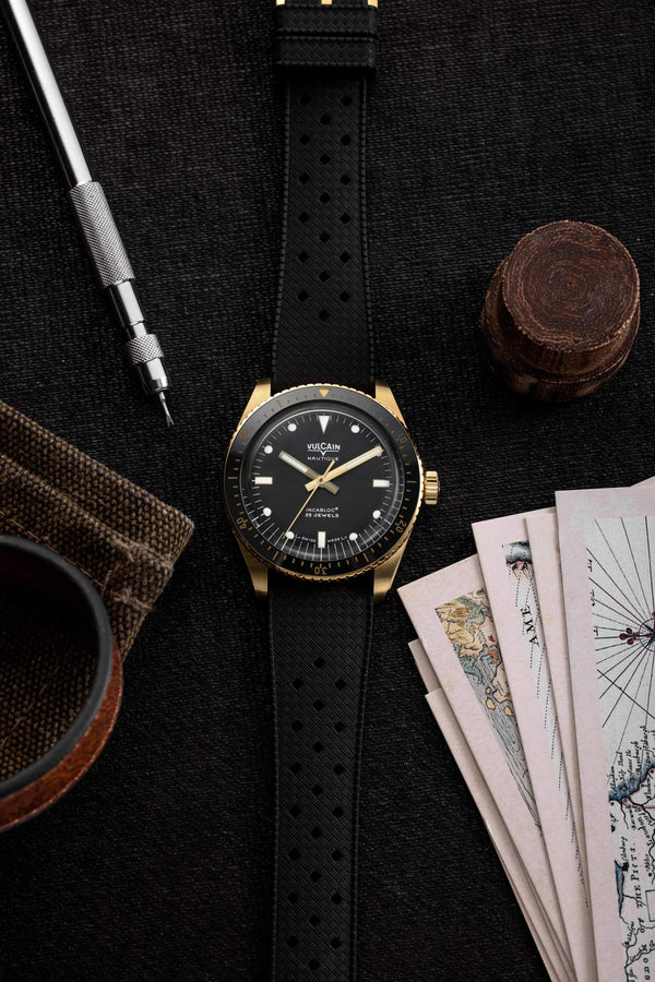 VULCAIN 窩路堅 Skindiver 潛水員系列200米青銅機械腕錶 38mm 662170A07.BNR200