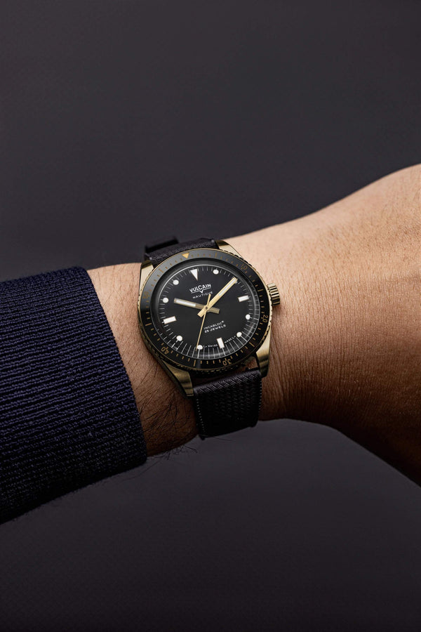 VULCAIN 窩路堅 Skindiver 潛水員系列200米青銅機械腕錶 38mm 662170A07.BNR200