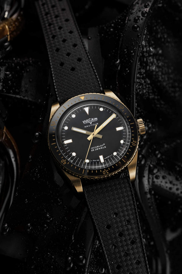 VULCAIN 窩路堅 Skindiver 潛水員系列200米青銅機械腕錶 38mm 662170A07.BNR200