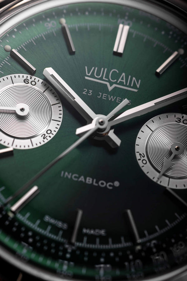 VULCAIN 窩路堅 1970系列綠面計時碼錶 38mm 640109A90.BAC201