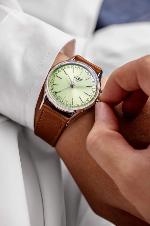 VULCAIN 窩路堅總統系列鬧鈴手上鍊腕錶 39mm 100173A90.BAC207
