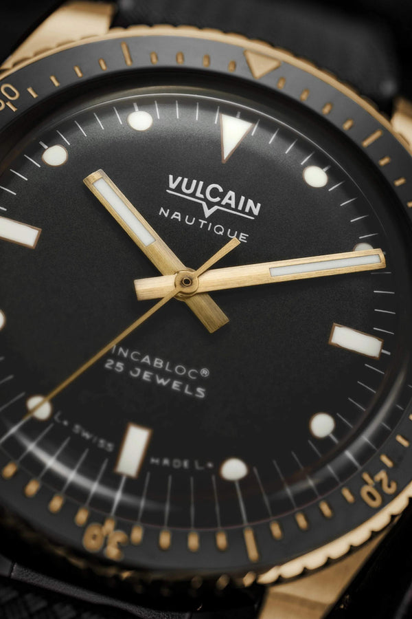 VULCAIN 窩路堅 Skindiver 潛水員系列200米青銅機械腕錶 38mm 662170A07.BNR200