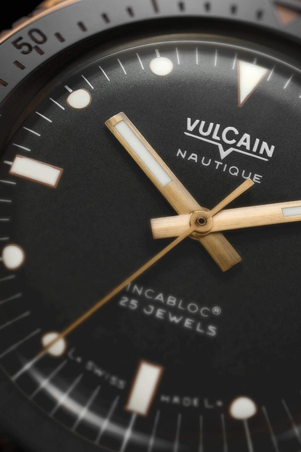VULCAIN 窩路堅 Skindiver 潛水員系列200米青銅機械腕錶 38mm 662170A07.BNR200