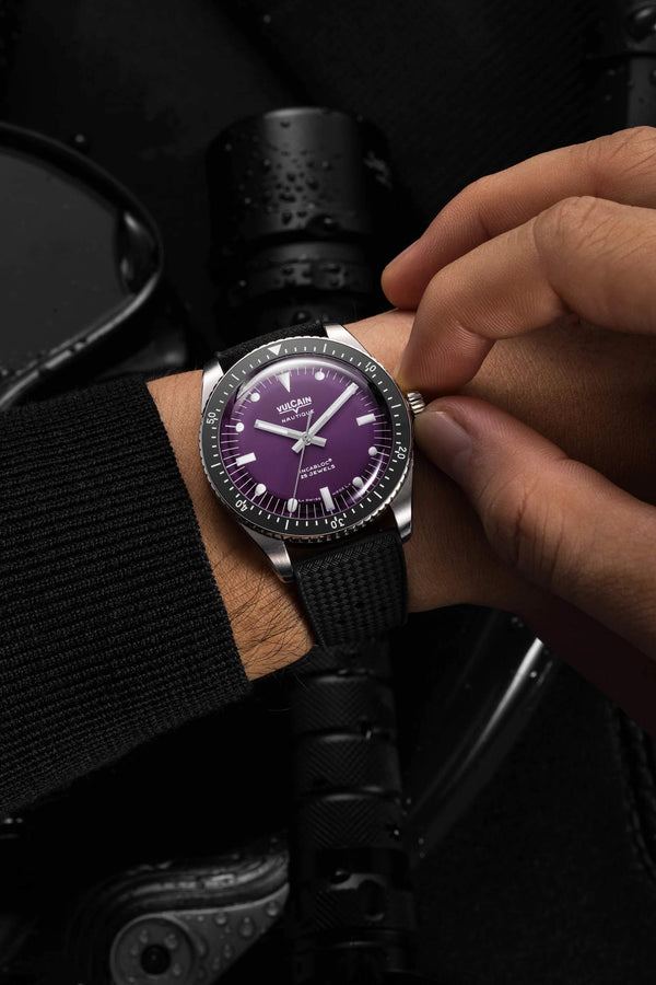 VULCAIN 窩路堅 Skindiver 潛水員系列200米紫面機械腕錶 38mm 660170AI7.BAR200