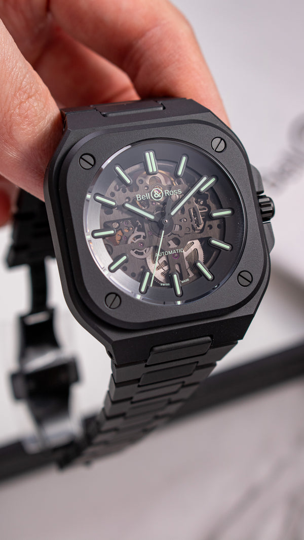 Bell & Ross 柏萊士 BR 05 SKELETON BLACK LUM CERAMIC 黑色陶瓷夜光鏤空腕錶 41mm