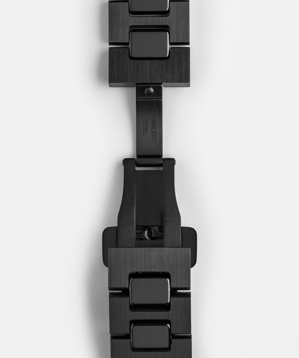 Bell & Ross 柏萊士 BR-05 Skeleton Phantom Ceramic 鏤空限量腕錶 41mm