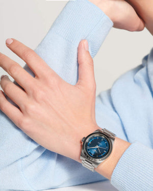 LONGINES 浪琴 Conquest 征服者系列藍色鑽面優雅時尚運動腕錶 34mm L34304976