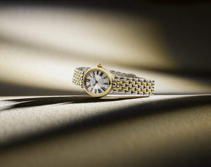 Frederique Constant 康斯登 Classics系列藝術羅馬橢圓型PVD黃金石英女錶 30x25mm FC-200MPW2V23B