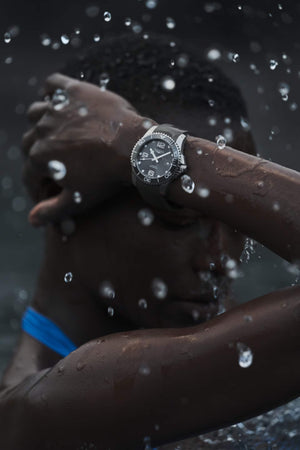 LONGINES 浪琴深海征服者系列浪鬼陶瓷潛水機械錶 41mm L37814769 - 新萬國鐘錶