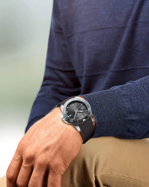 LONGINES 浪琴深海征服者系列浪鬼陶瓷潛水機械錶 41mm L37814769 - 新萬國鐘錶