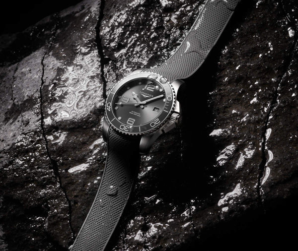 LONGINES 浪琴深海征服者系列浪鬼陶瓷潛水機械錶 41mm L37814769 - 新萬國鐘錶