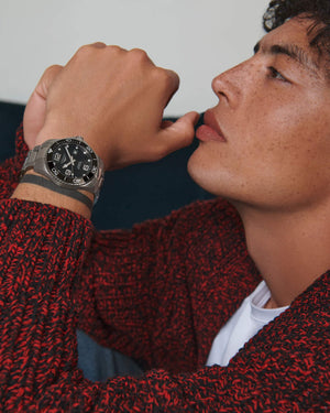 LONGINES 浪琴深海征服者系列浪鬼陶瓷潛水機械錶 43mm L37824566 - 新萬國鐘錶