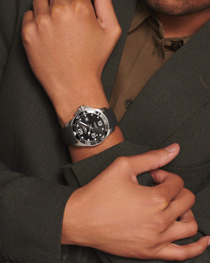 LONGINES 浪琴深海征服者系列浪鬼陶瓷潛水機械錶 43mm L37824569 - 新萬國鐘錶