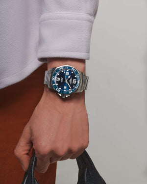 LONGINES 浪琴深海征服者系列浪鬼陶瓷潛水機械錶 43mm L37824966 - 新萬國鐘錶