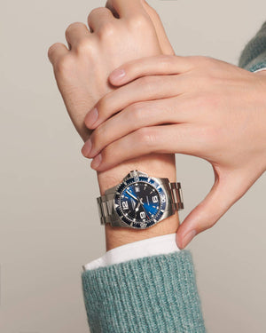 LONGINES 浪琴深海征服者系列石英機芯潛水錶 44mm L38404966 - 新萬國鐘錶