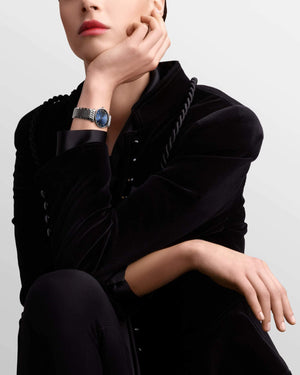 LONGINES 浪琴嘉嵐超薄鑽面藍色珍珠母貝石英腕錶 29mm L45124976