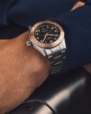 LONGINES 浪琴 Spirit 先行者系列 Zulu Time 1925 世界時區不鏽鋼及18K玫瑰金100周年紀念腕錶 39mm L38035536