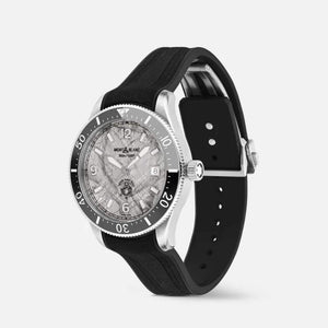 MontBlanc 萬寶龍 Iced Sea 系列300米日期顯示自動潛水腕錶 41mm 133628