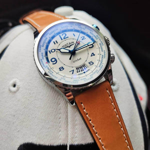 VULCAIN 窩路堅領航員系列鬧鈴手上鍊世界時區白面腕錶 42mm 110163A77.BFC111