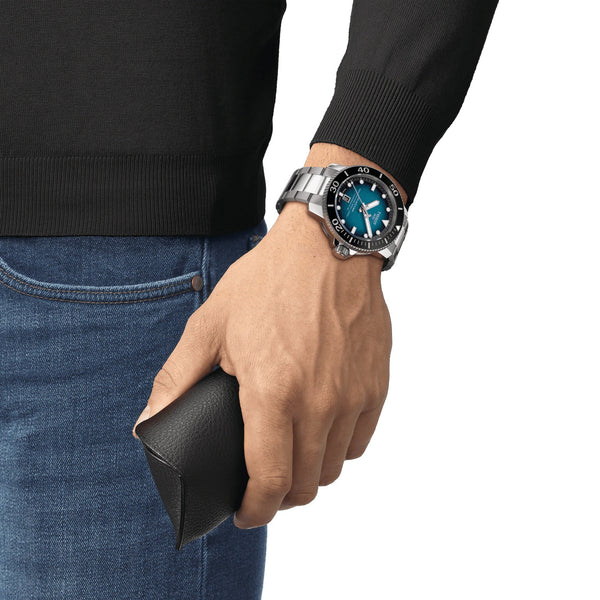 TISSOT SEASTAR 2000 天梭海星系列600米潛水機械錶漸層綠 46mm T1206071104100