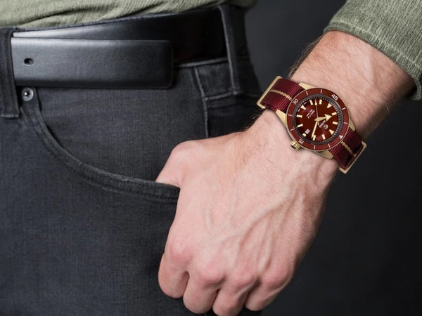 RADO 雷達錶 CAPTAIN COOK BRONZE 庫克船長青銅腕錶 紅面 42mm R32504407