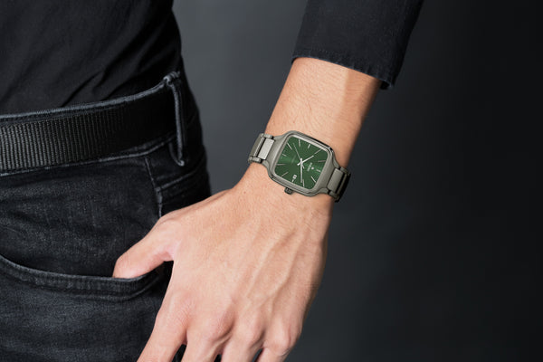 RADO 雷達錶真我系列方形高科技陶瓷綠面自動機械腕錶 R27077312